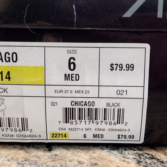 Kardashian Black Suede Faux Fur Heel Booties New in Box 6 - Picture 3 of 3